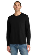 District  Perfect Weight Long Sleeve Tee